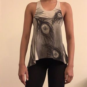 Papaya grey and black feather pattern flowy top.
